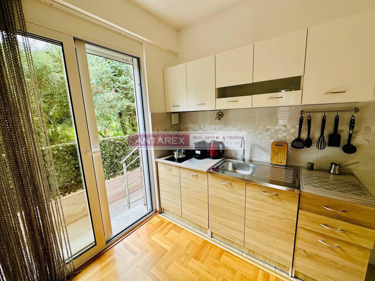 Apartamento en Budva, Montenegro, 64 m² - imagen 3