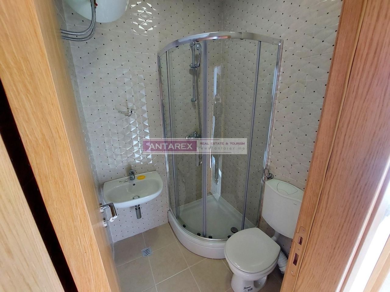 Apartment in Bijela, Montenegro, 41 m² - picture 7