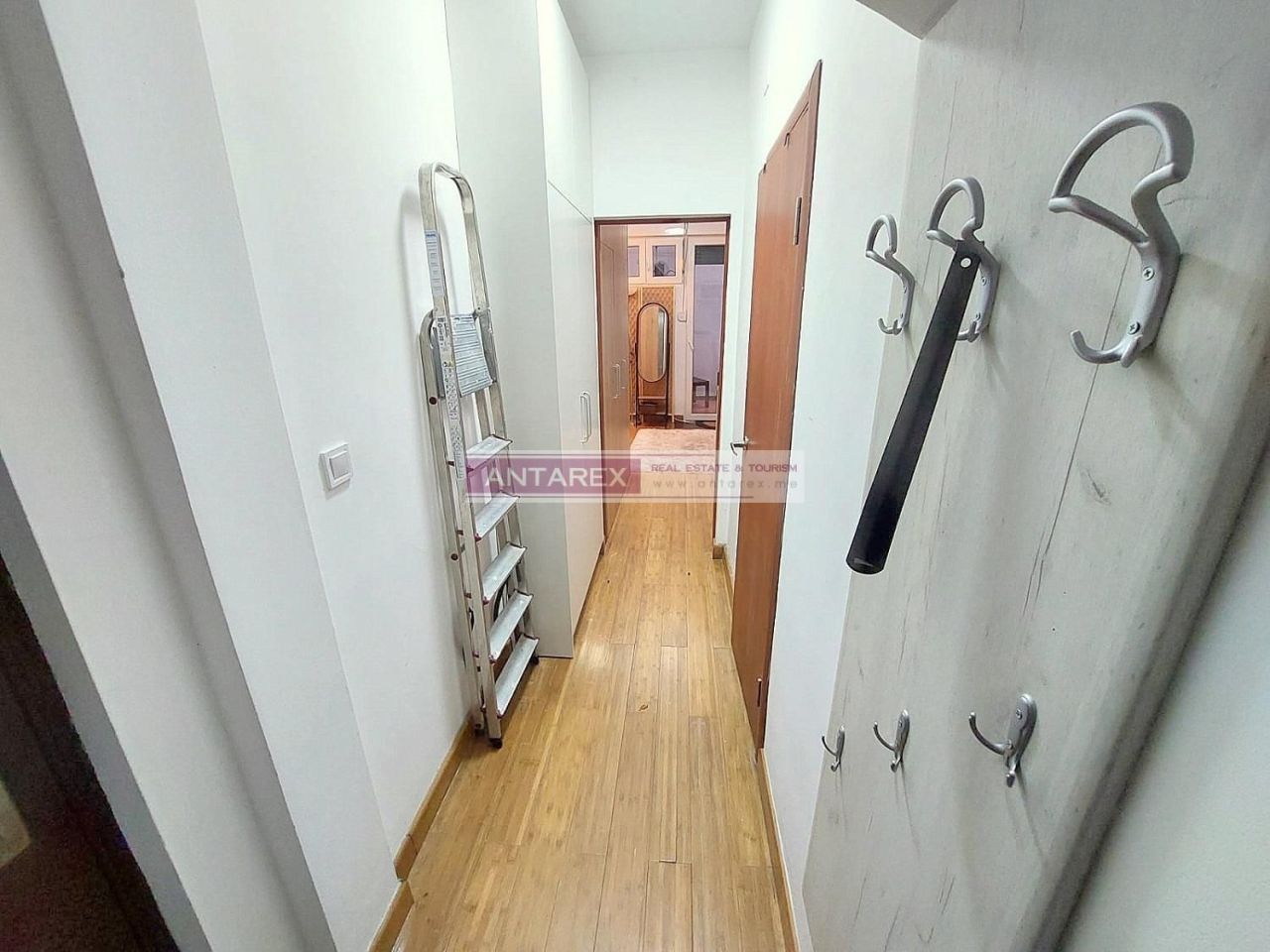 Apartment in Igalo, Montenegro, 26 m² - picture 9