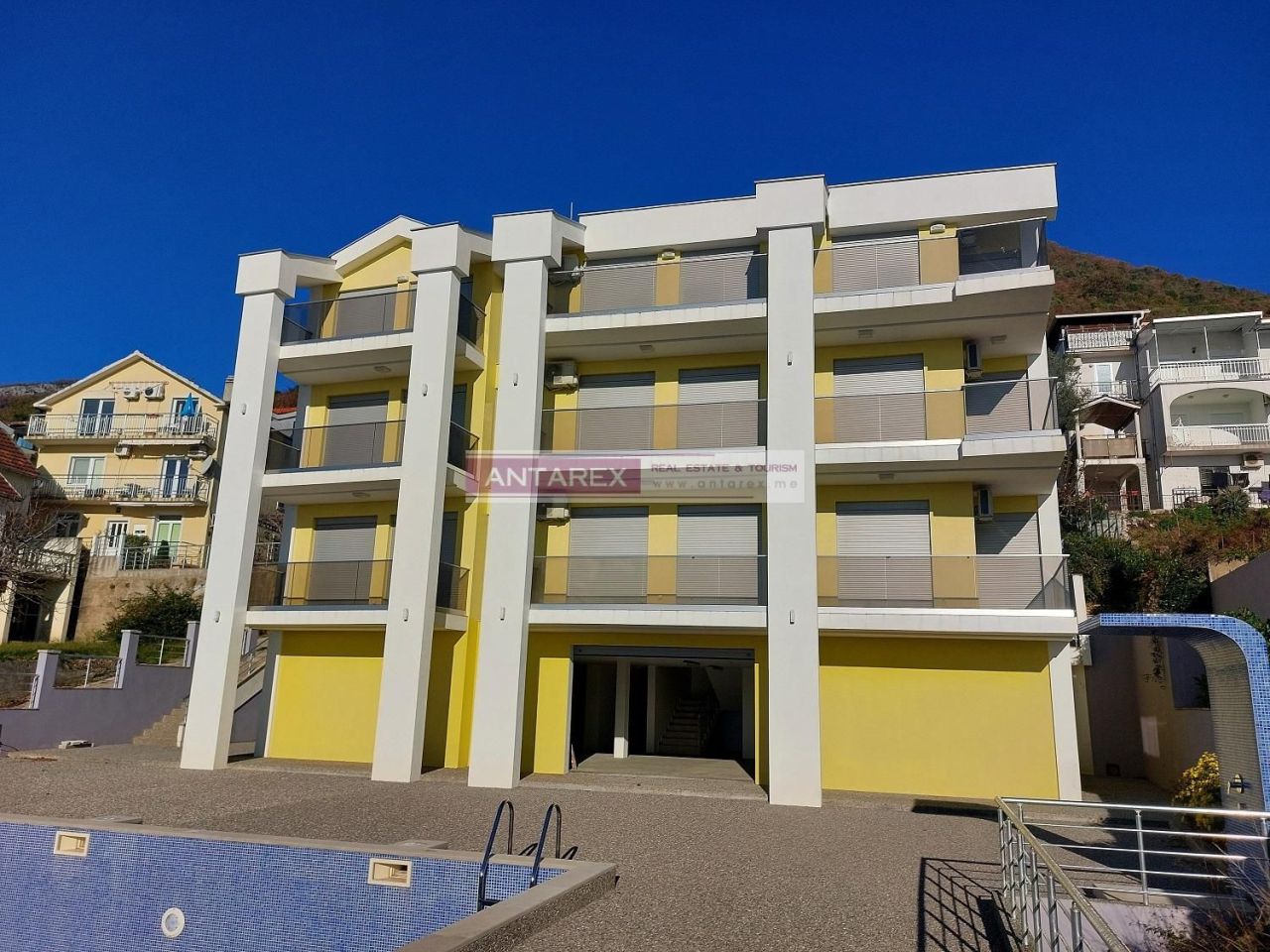 Apartment in Bijela, Montenegro, 41 m² - picture 11