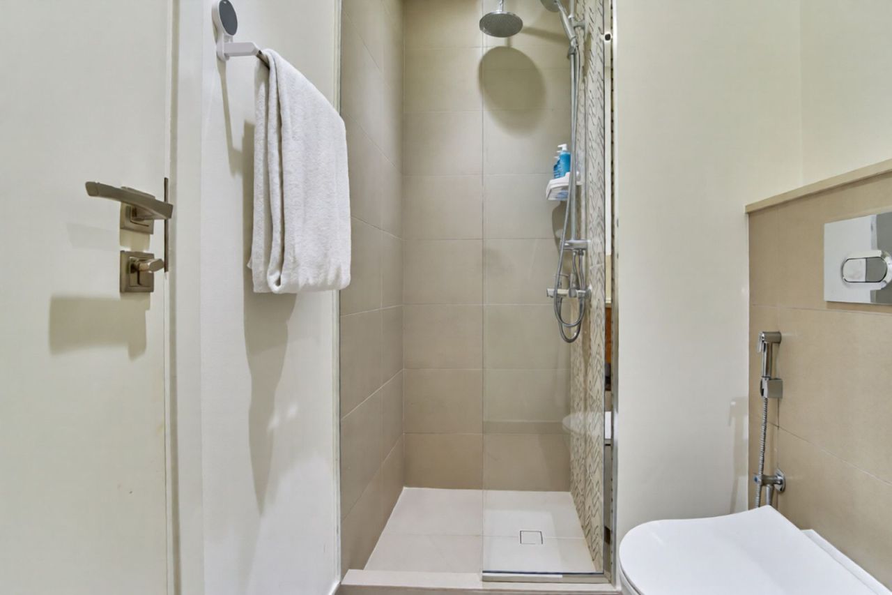 Flat in Dubai, UAE, 47.12 m² - picture 5