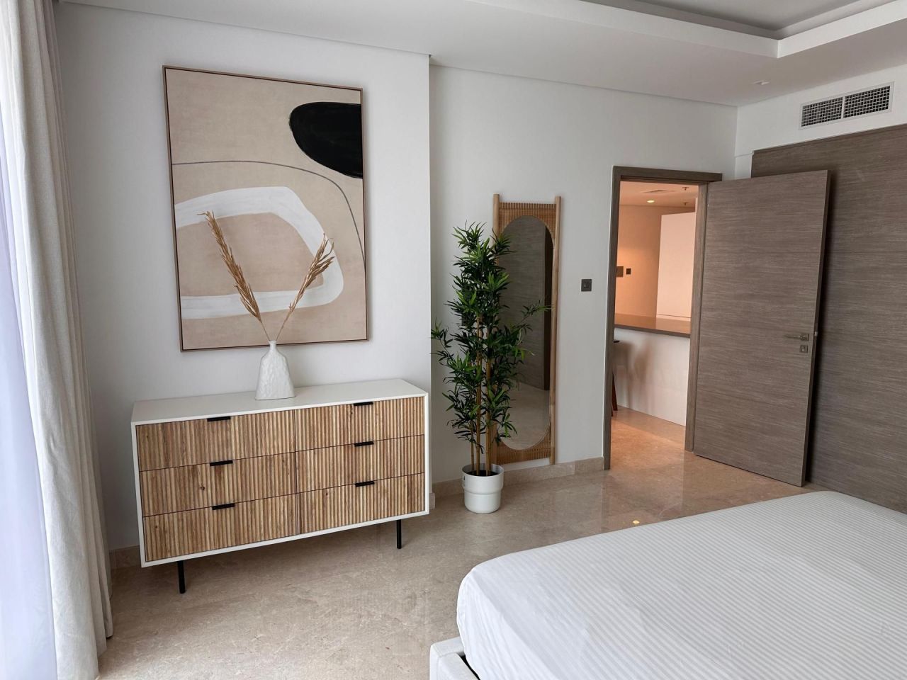 Flat in Dubai, UAE, 90.62 m² - picture 10