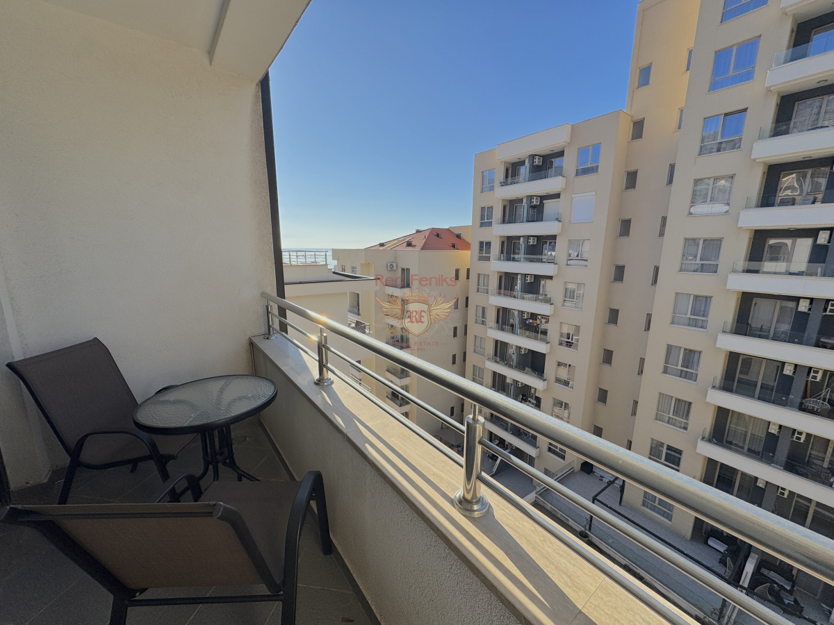 Wohnung in Becici, Montenegro, 42 m² - Foto 1