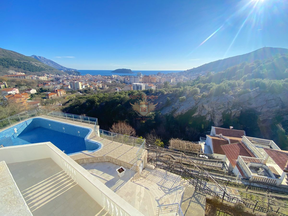 Haus in Budva, Montenegro, 299 m² - Foto 1