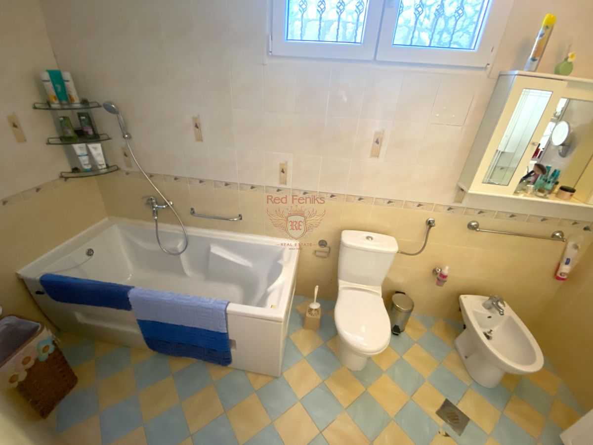 Haus in Budva, Montenegro, 299 m² - Foto 11