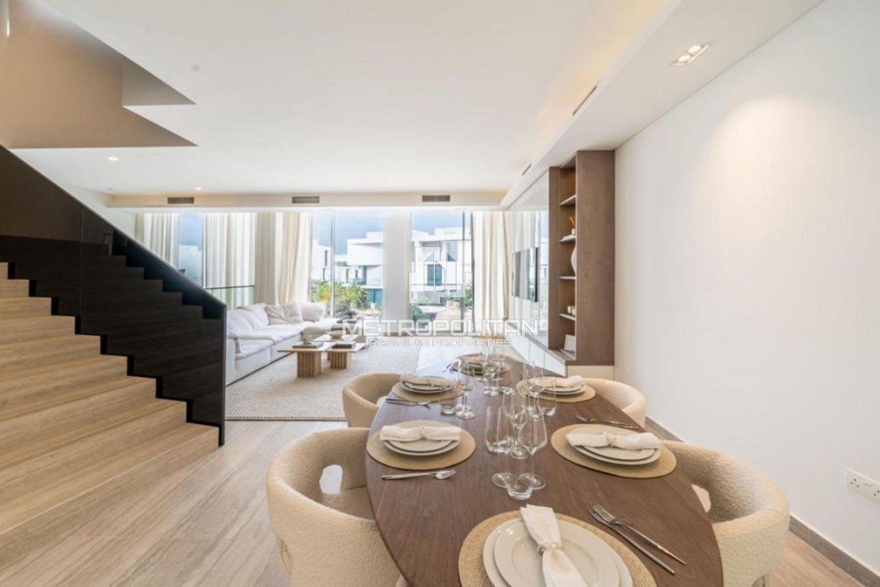 Villa in Dubai, UAE, 180 m² - picture 9