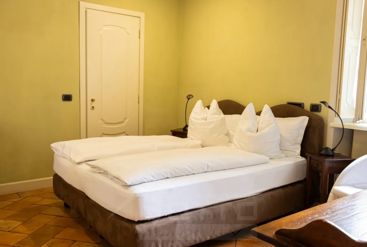 Hôtel à Oggebbio, Italie, 3 500 m² - image 10