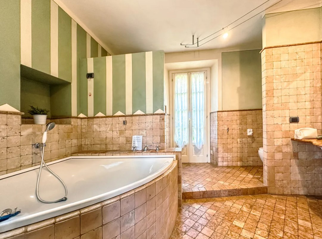 Hôtel à Oggebbio, Italie, 3 500 m² - image 15