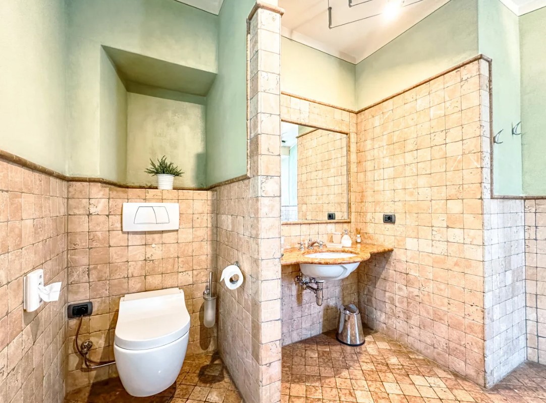 Hôtel à Oggebbio, Italie, 3 500 m² - image 16