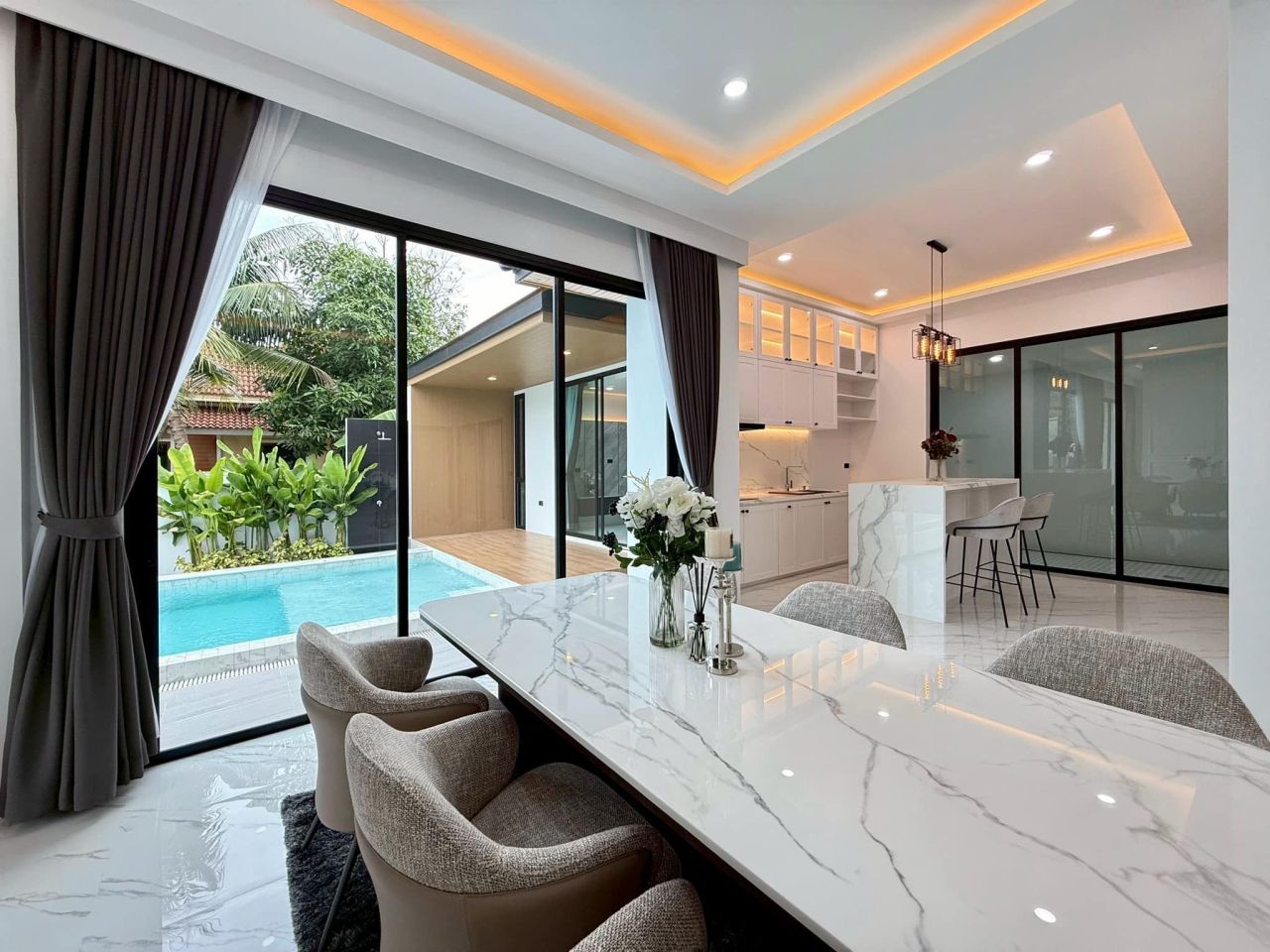 Villa in Phuket, Thailand, 230 m² - picture 6