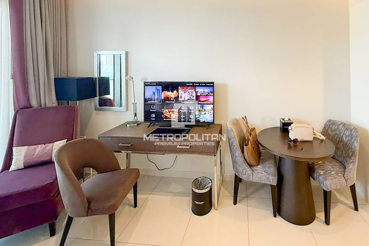 Apartment in Dubai, UAE, 40 m² - picture 7