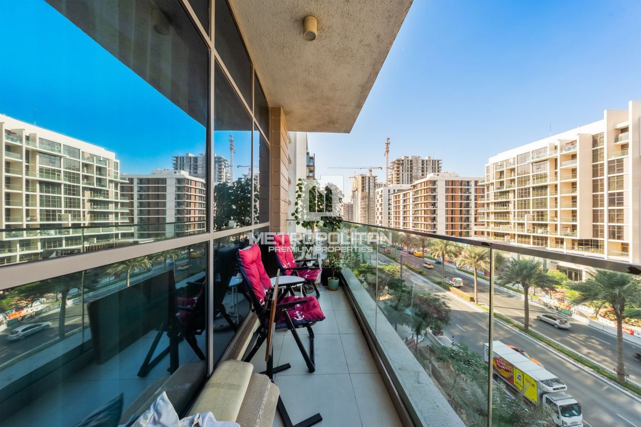 Apartment in Dubai, UAE, 97 m² - picture 10