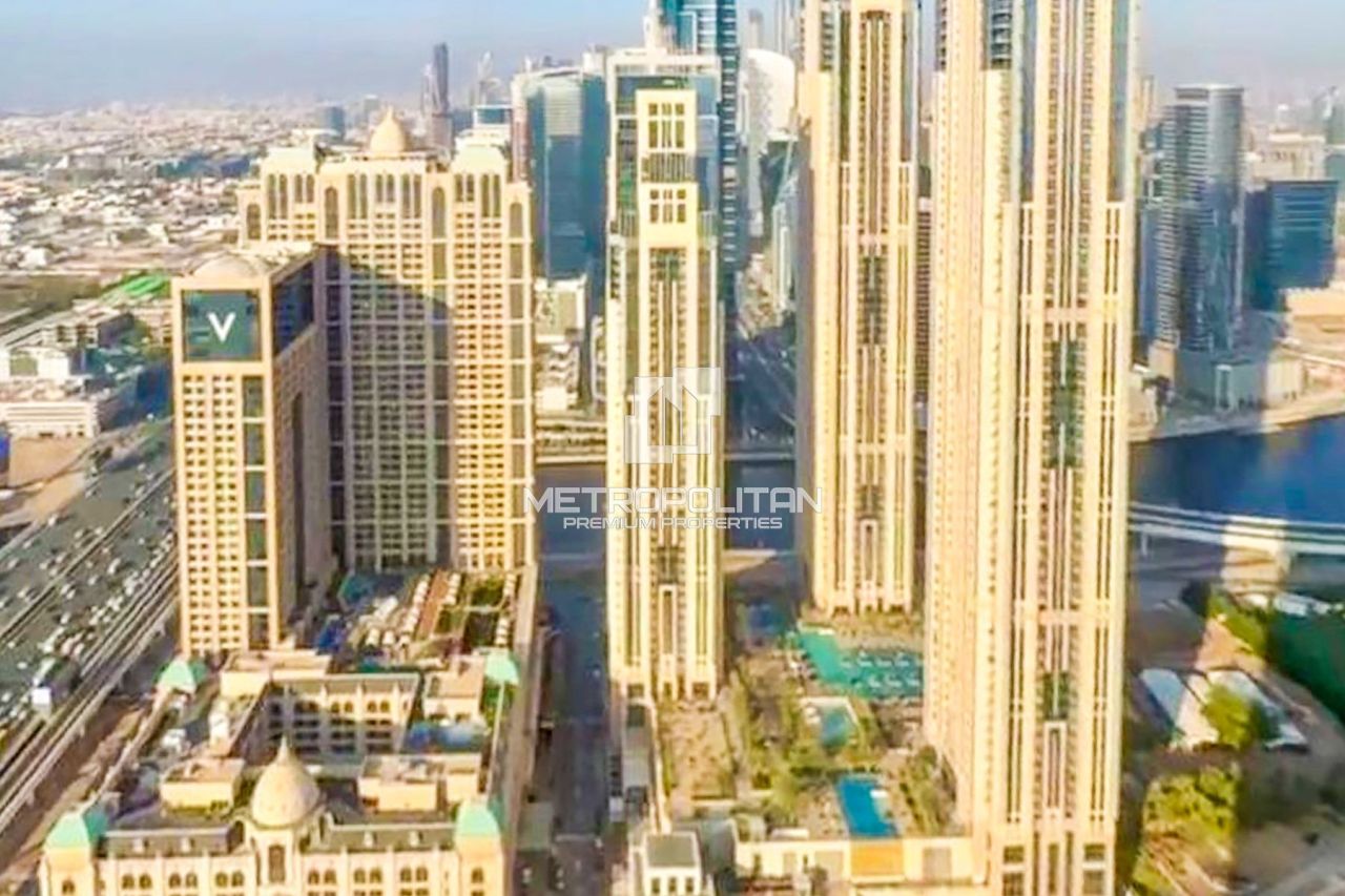 Apartment in Dubai, UAE, 40 m² - picture 10