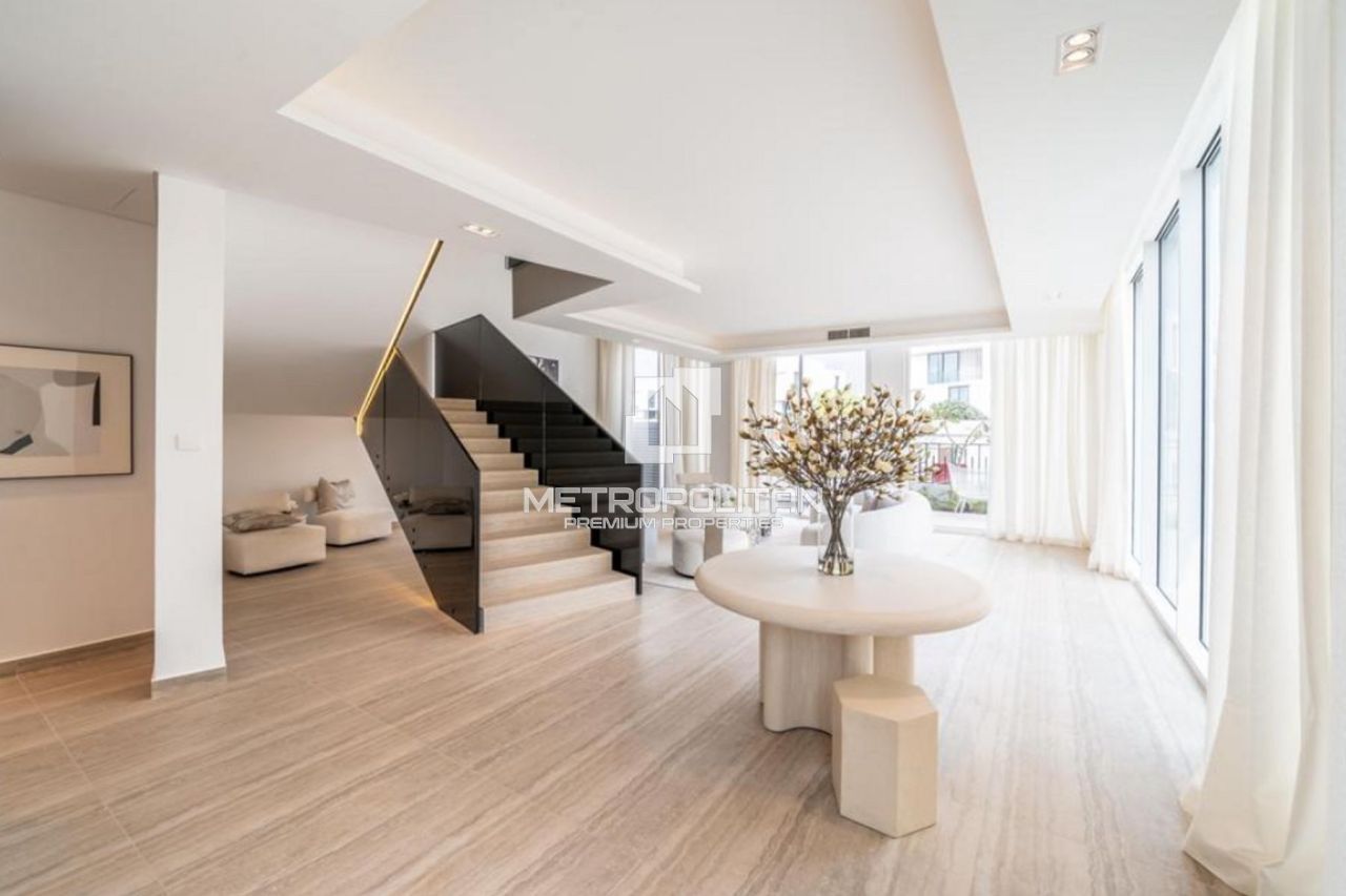 Villa in Dubai, UAE, 180 m² - picture 10