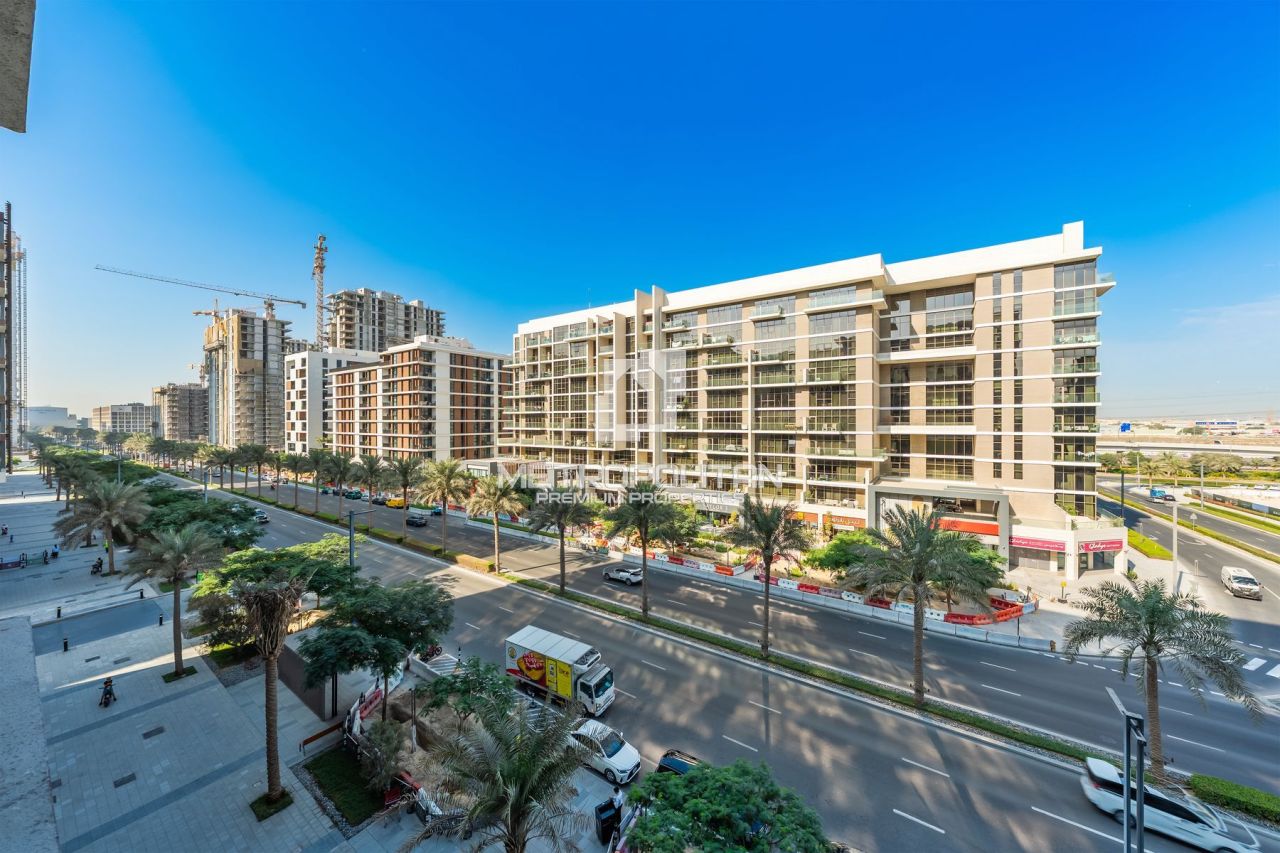 Apartment in Dubai, UAE, 97 m² - picture 12