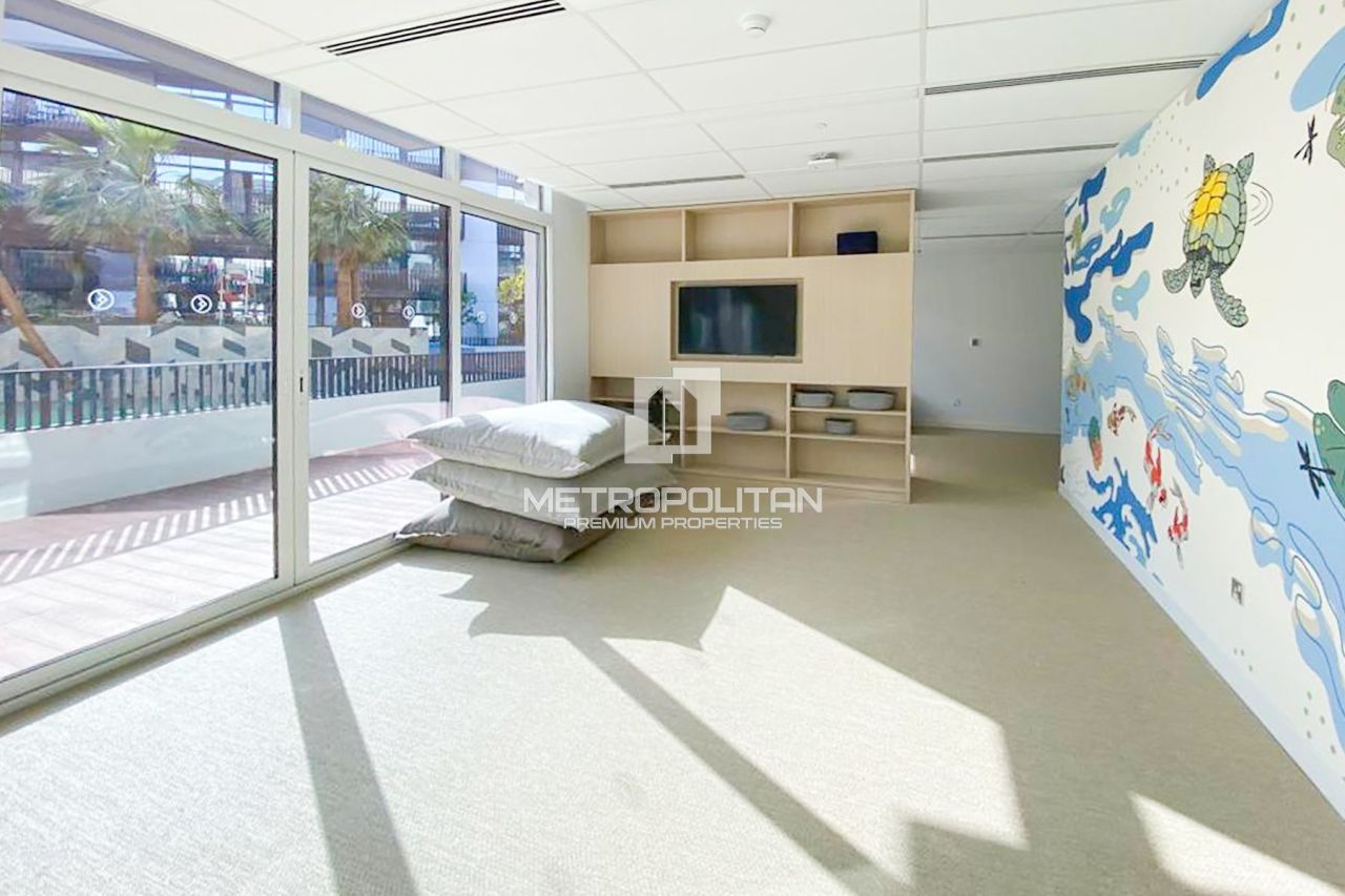 Apartment in Dubai, UAE, 77 m² - picture 15