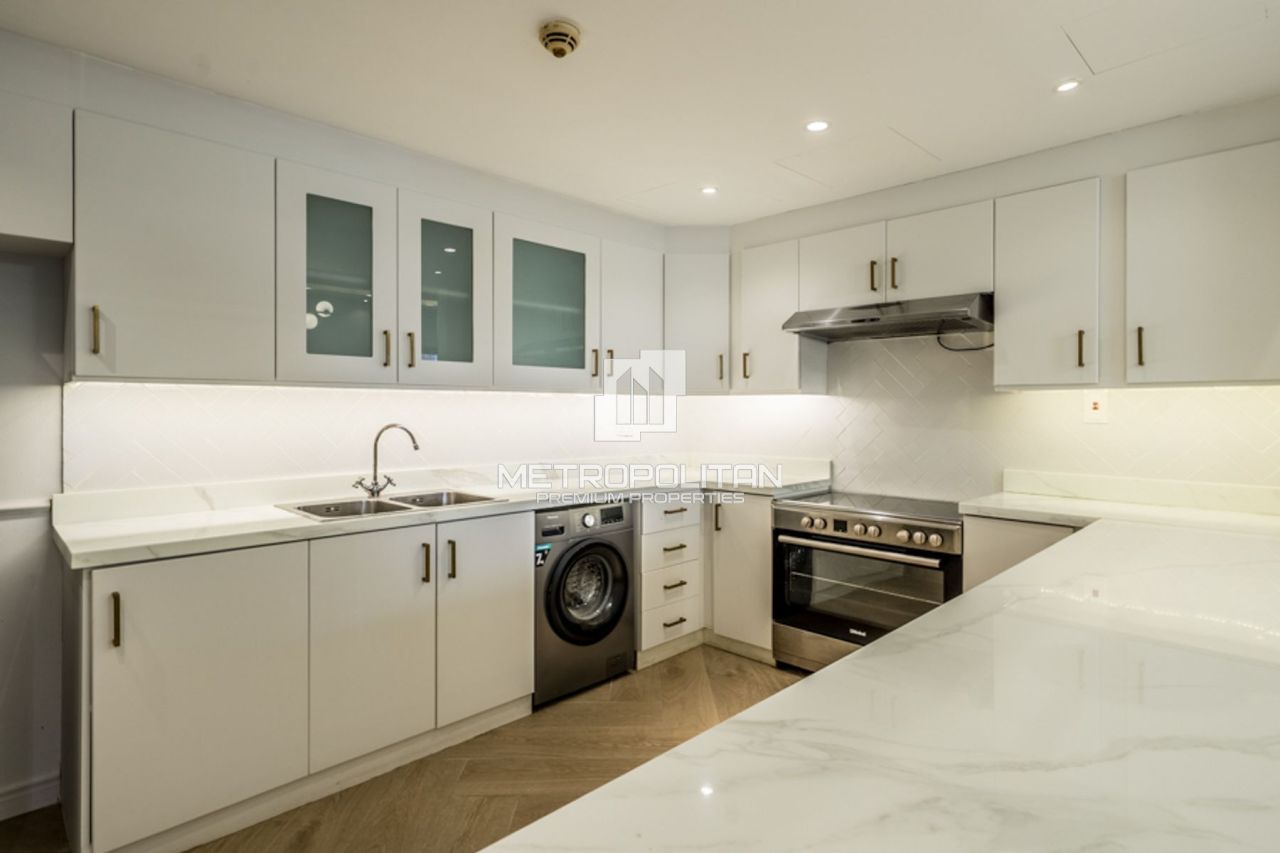 Apartment in Dubai, UAE, 252 m² - picture 15