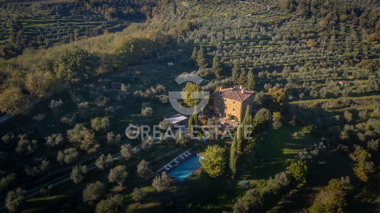 Haus Civitella in Val di Chiana, Italien, 282 m² - Foto 1