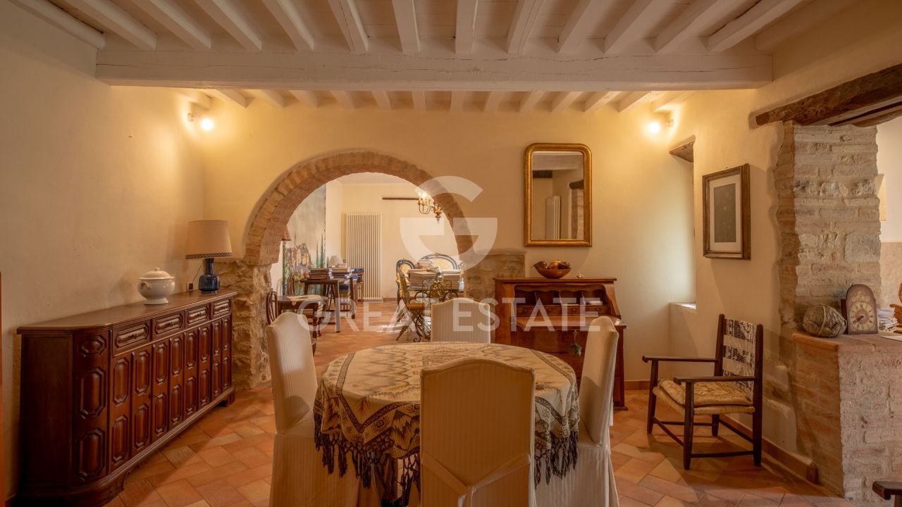 House in Perugia, Italy, 380 m² - picture 14