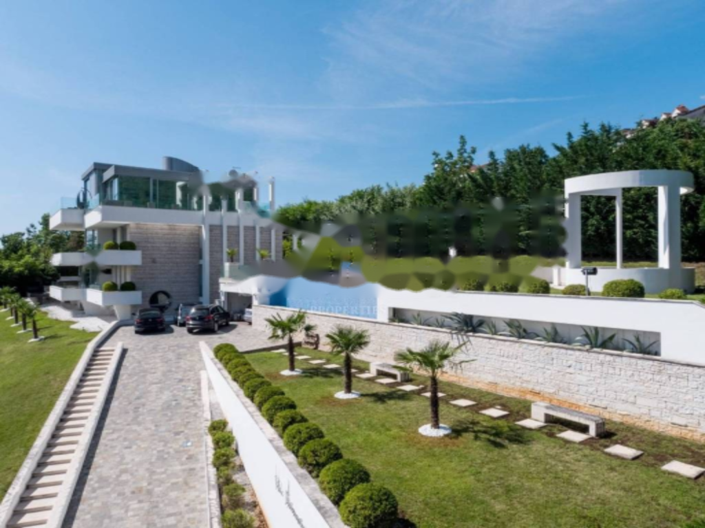 Casa en Opatija, Croacia, 600 m² - imagen 1