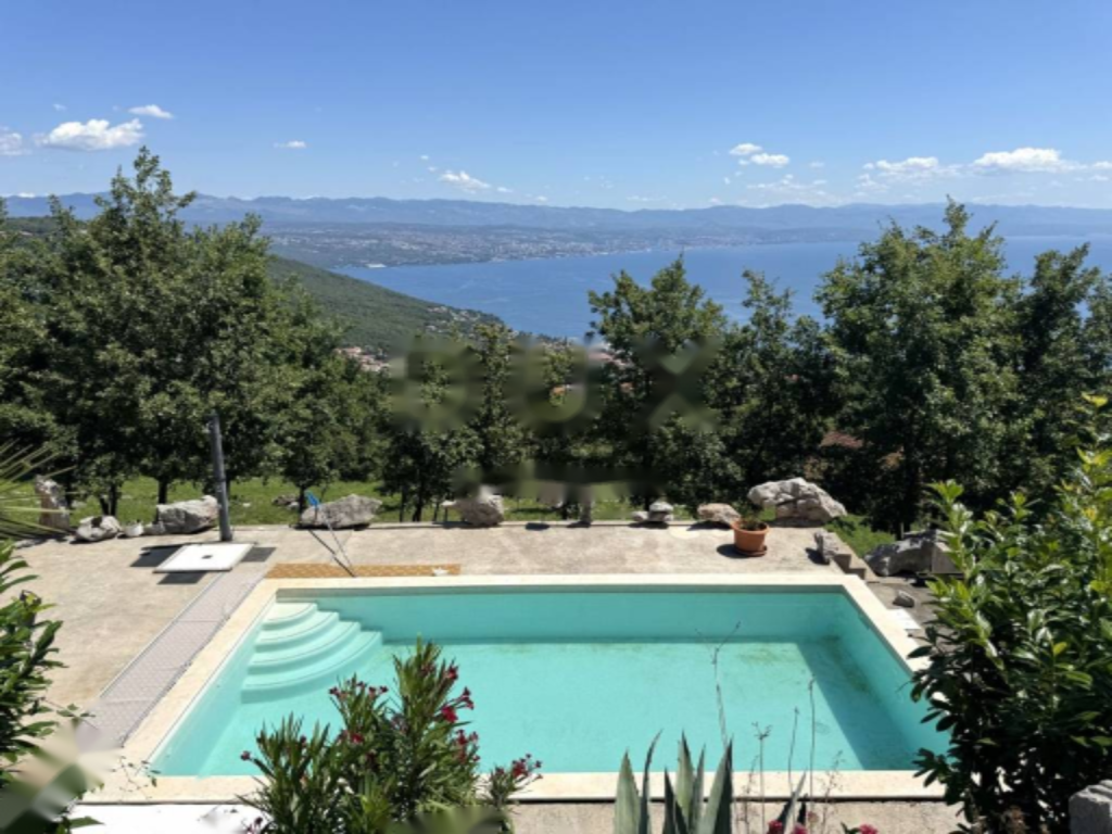 Flat in Opatija, Croatia, 98 m² - picture 1