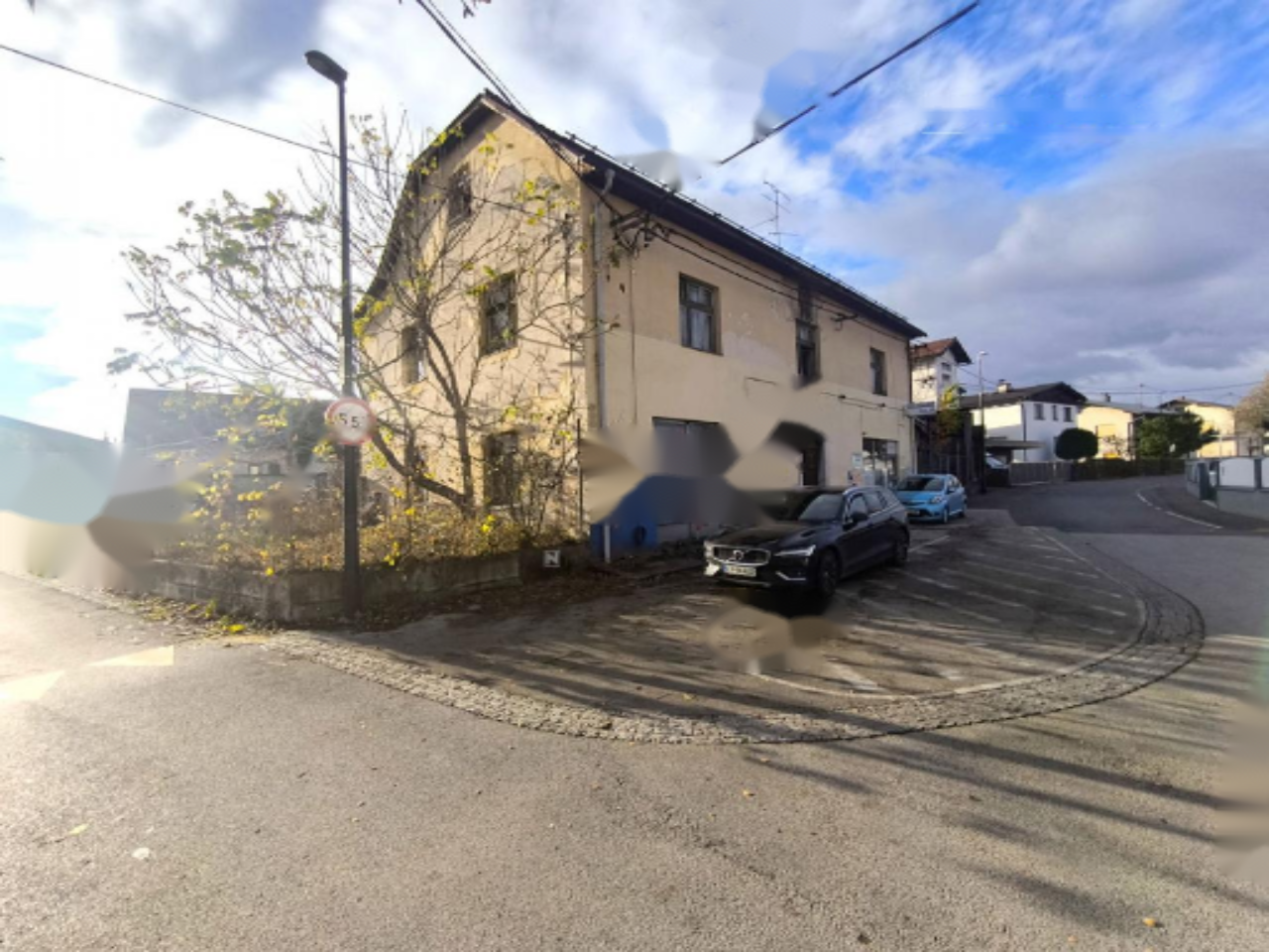 House in Ljubljana, Slovenia, 438 m² - picture 1