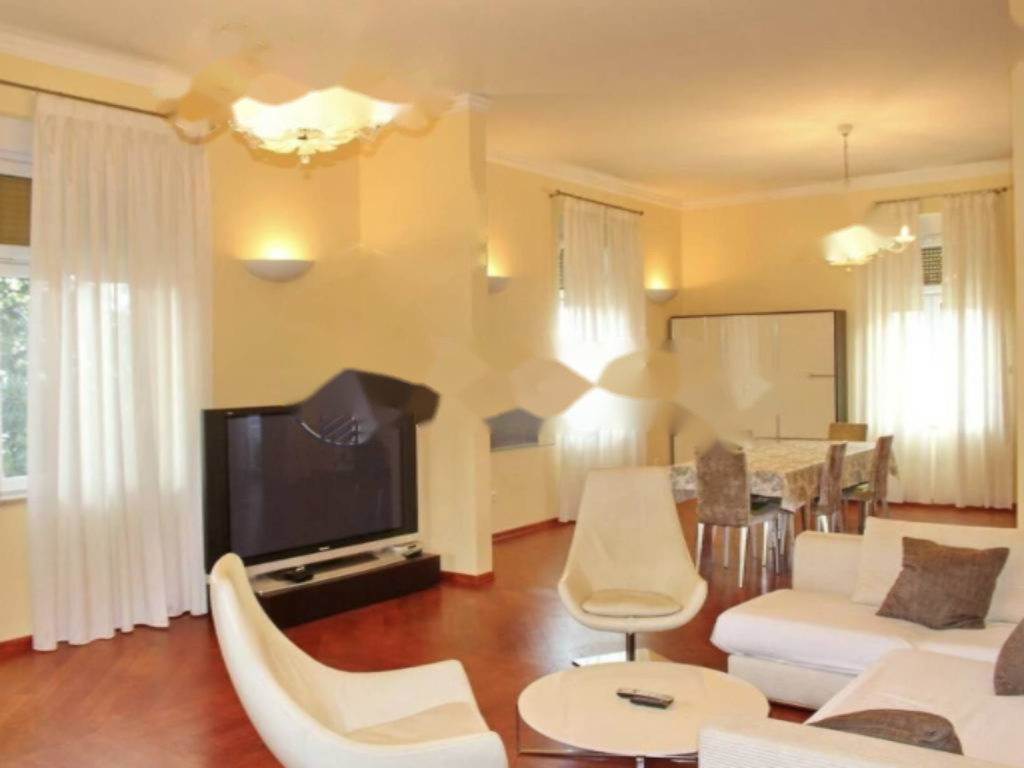 Piso en Opatija, Croacia, 197 m² - imagen 1