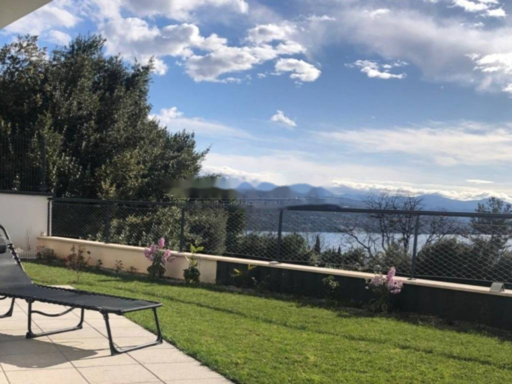 Piso en Opatija, Croacia, 92 m² - imagen 1