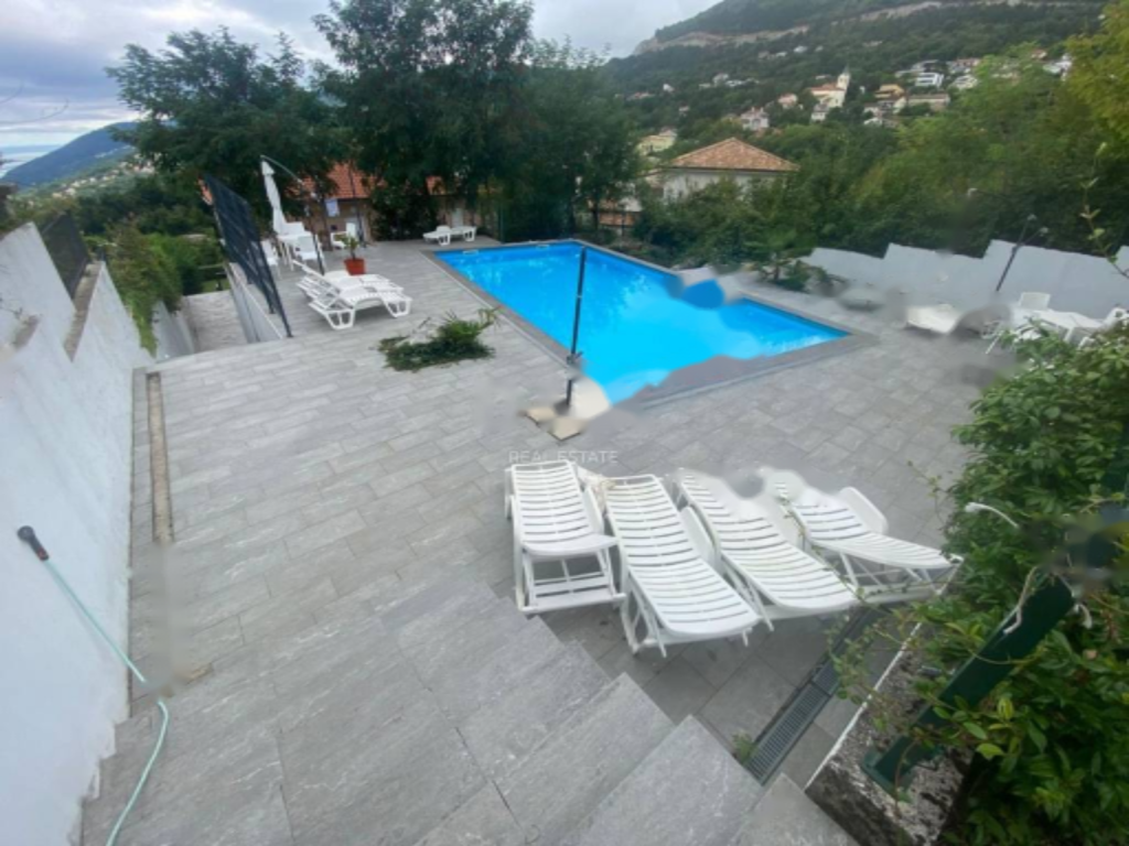 Piso en Opatija, Croacia, 82 m² - imagen 1