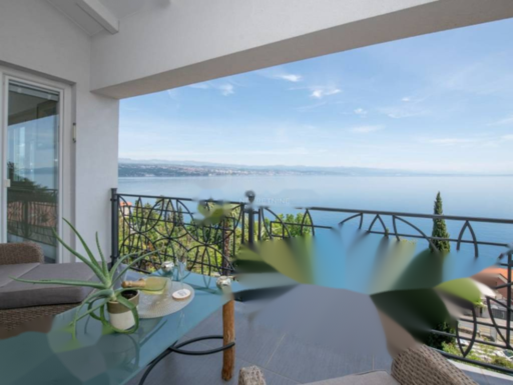Flat in Opatija, Croatia, 222 m² - picture 1