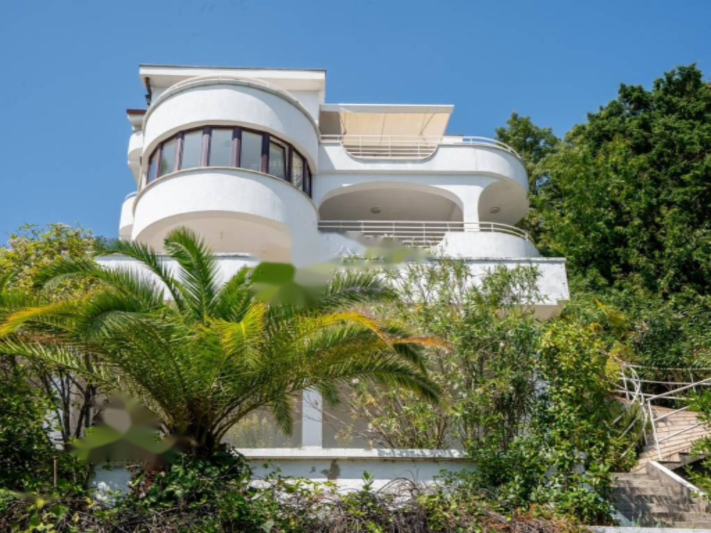 Casa en Opatija, Croacia, 615 m² - imagen 1