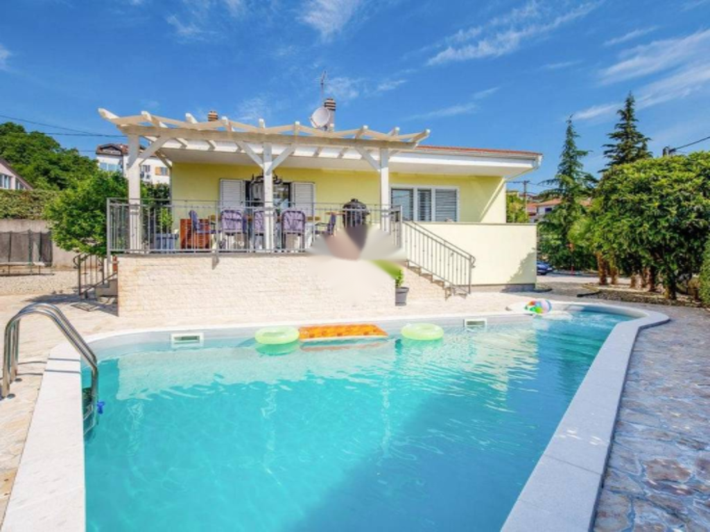 Casa a Opatija, Croazia, 170 m² - foto 1