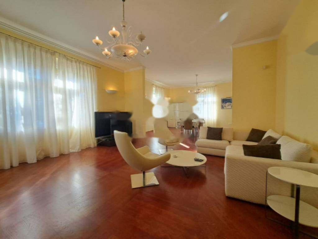 Flat in Opatija, Croatia, 180 m² - picture 1