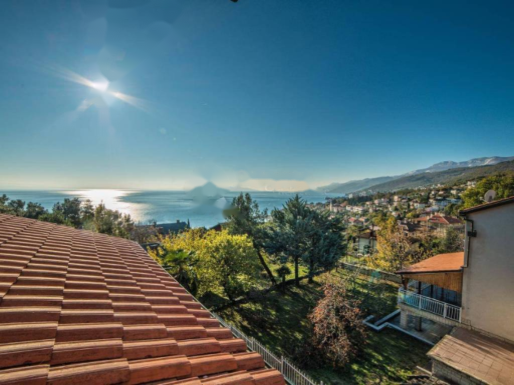 Casa en Opatija, Croacia, 715 m² - imagen 1