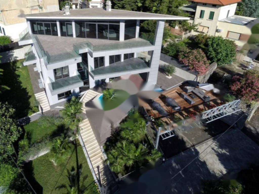 Maison à Opatija, Croatie, 758 m² - image 1
