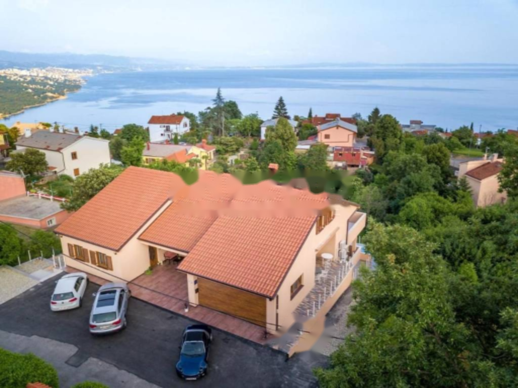 Haus in Opatija, Kroatien, 390 m² - Foto 1
