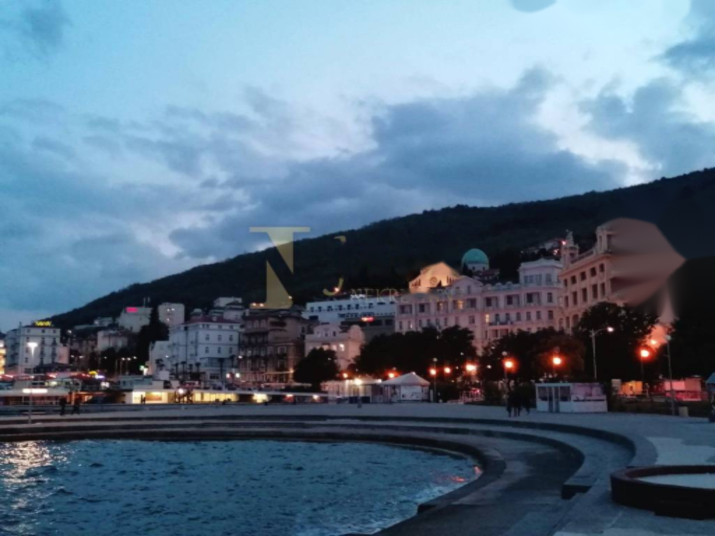 Appartamento a Opatija, Croazia, 200 m² - foto 1