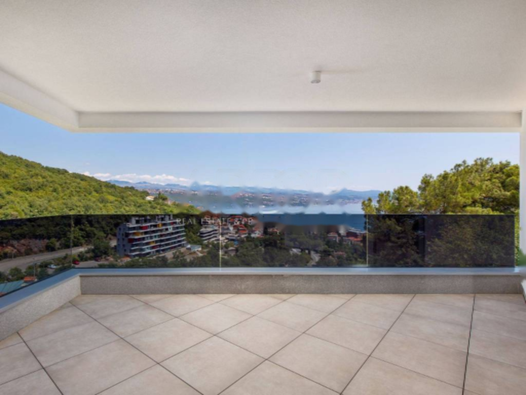 Piso en Opatija, Croacia, 261 m² - imagen 1