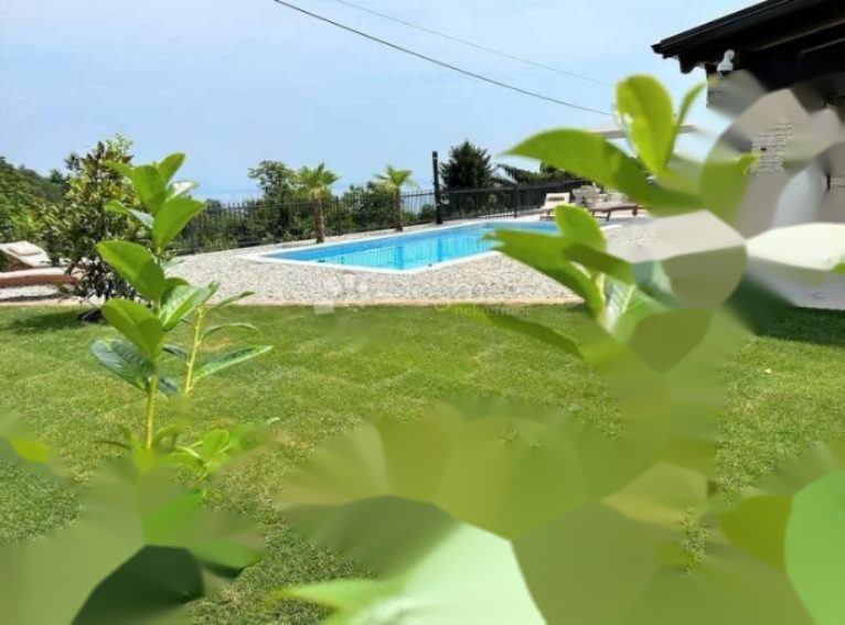 Casa en Opatija, Croacia, 328 m² - imagen 1