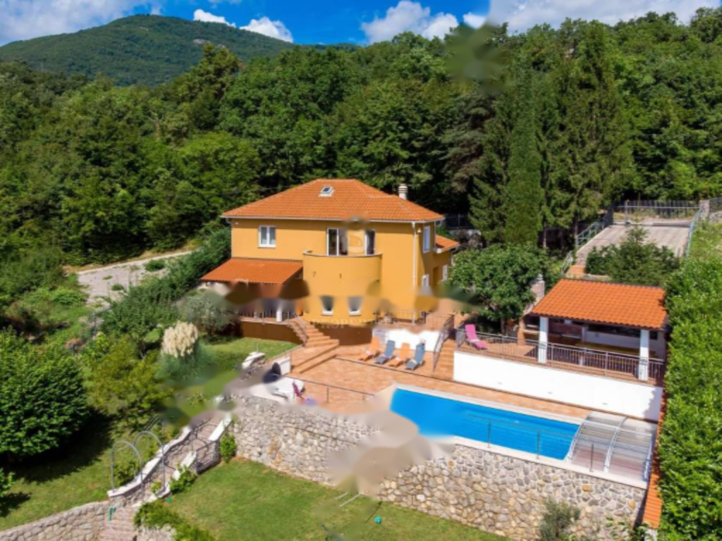 Casa a Opatija, Croazia, 300 m² - foto 1