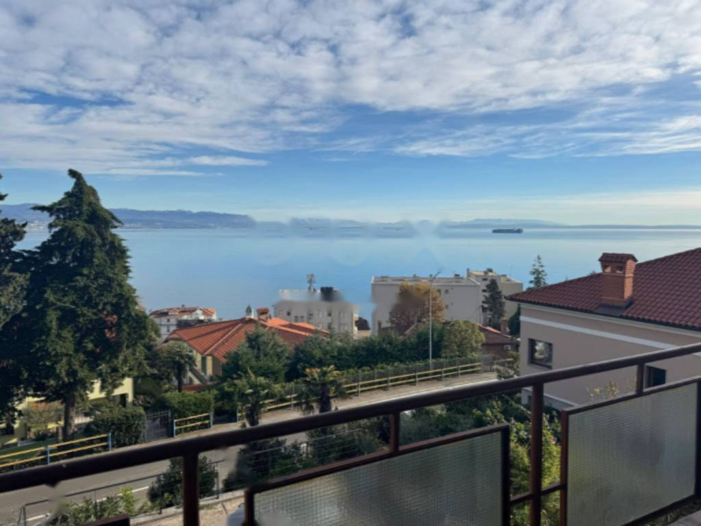 Appartamento a Opatija, Croazia, 88 m² - foto 1