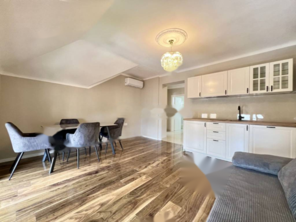 Flat in Opatija, Croatia, 89 m² - picture 1