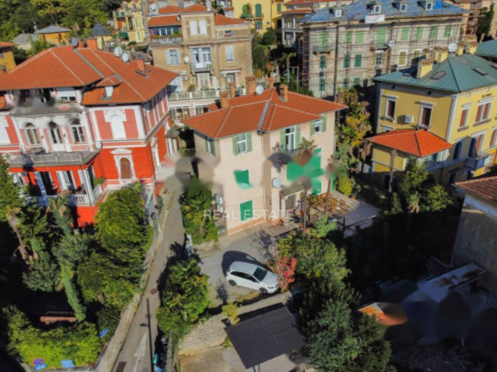 Appartement à Opatija, Croatie, 200 m² - image 1