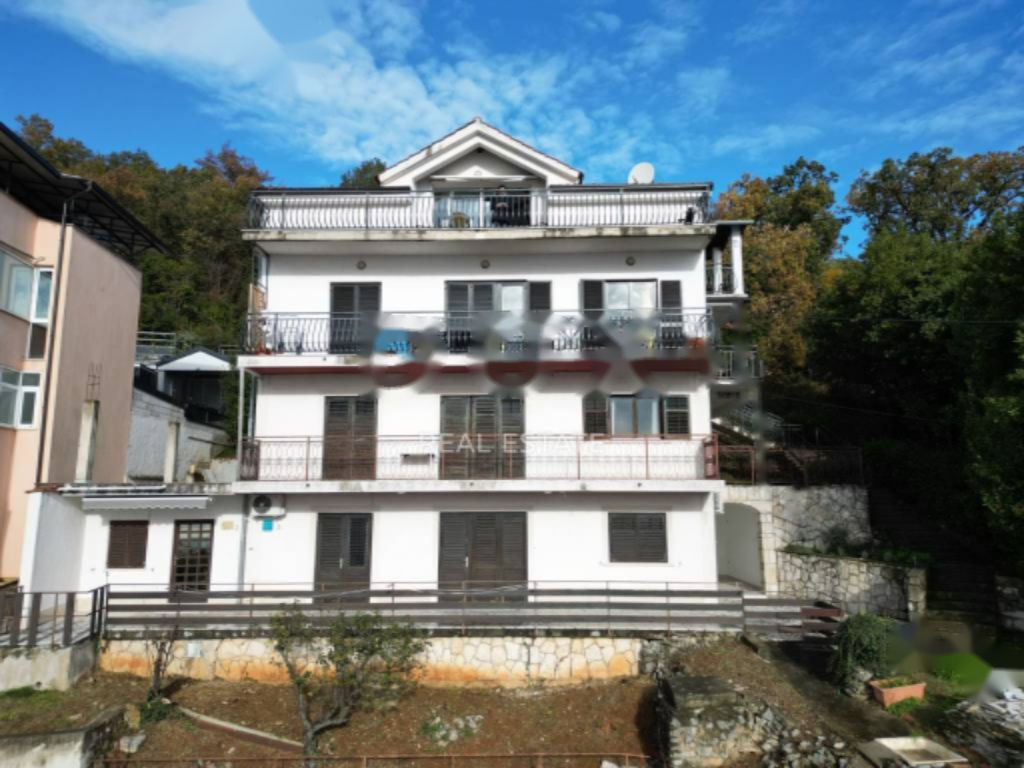 Haus in Opatija, Kroatien, 290 m² - Foto 1