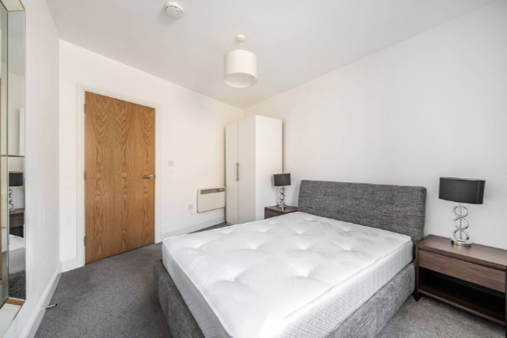 Piso en Londres, Reino Unido, 56 m² - imagen 1