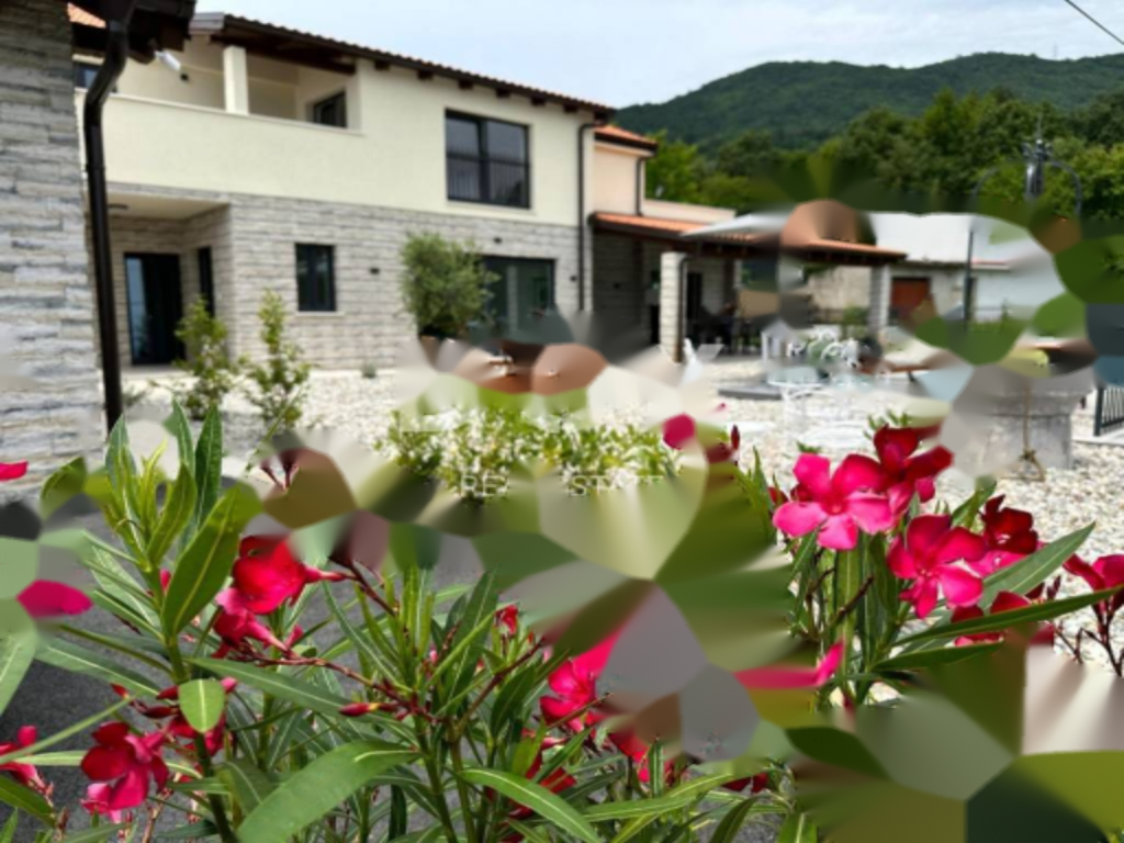 Haus in Opatija, Kroatien, 328 m² - Foto 1