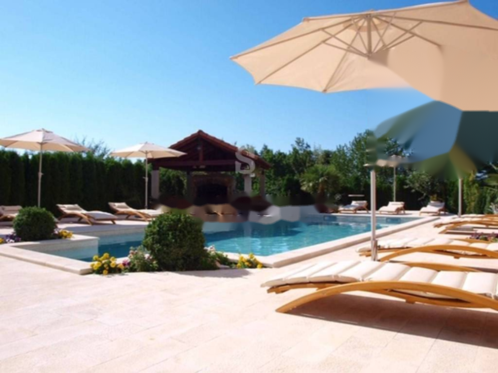 Maison à Opatija, Croatie, 450 m² - image 1