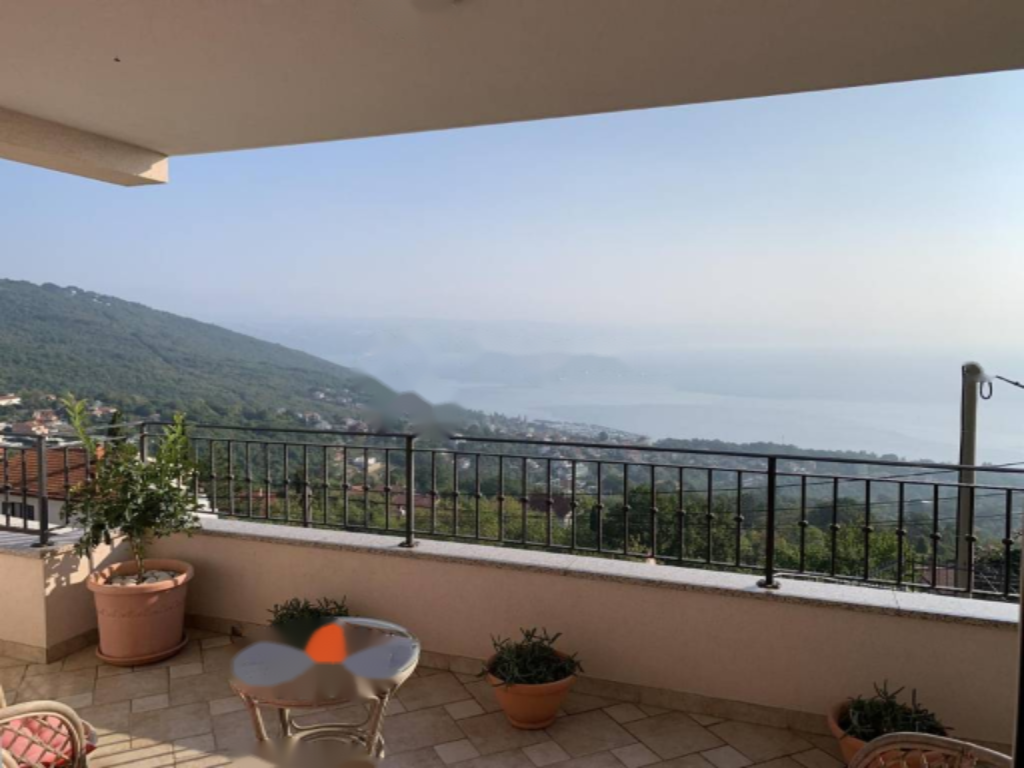 Piso en Opatija, Croacia, 114 m² - imagen 1