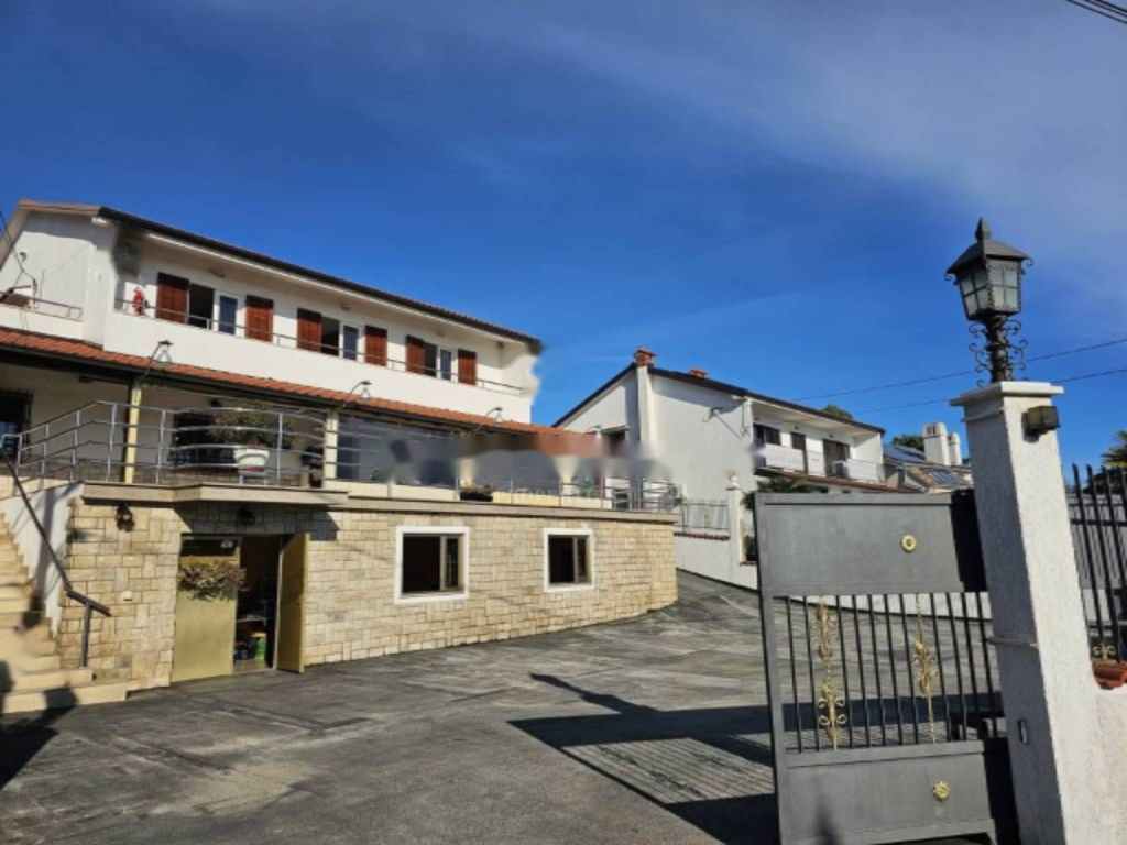 Haus in Opatija, Kroatien, 542 m² - Foto 1