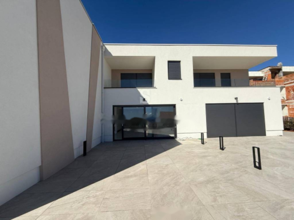 Casa a Opatija, Croazia, 171 m² - foto 1